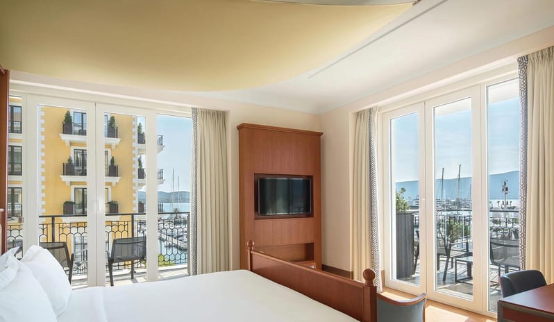 Regent Porto Montenegro-Junior Suite Sea View 1_11143